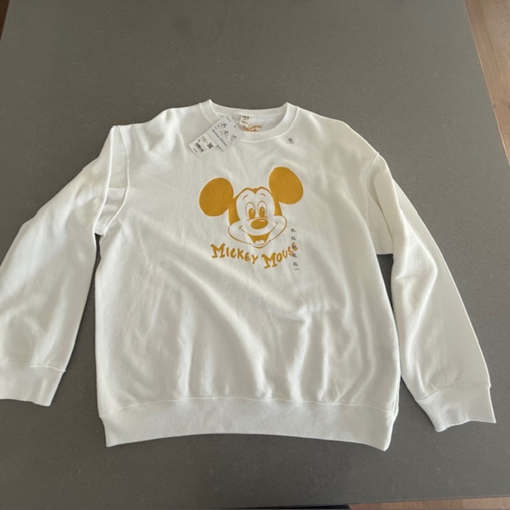 NWT Uniqlo Disney Sweatshirt Adult Unisex XL White Gold Mickey Mouse Crew Neck